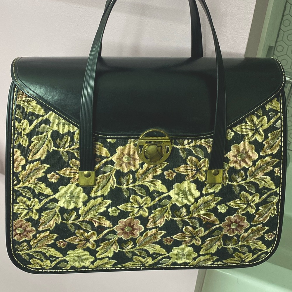 Vintage carpetbag briefcase/tote/carry on